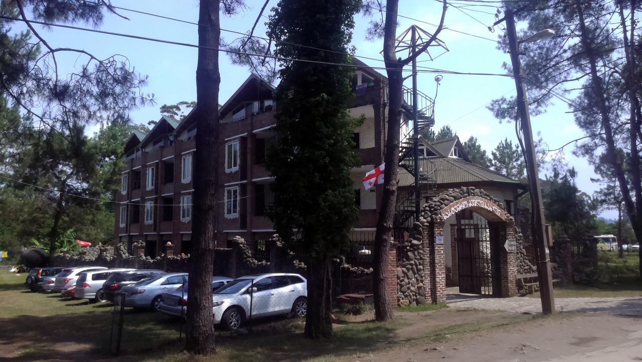 Old House Hotel Урекі Екстер'єр фото
